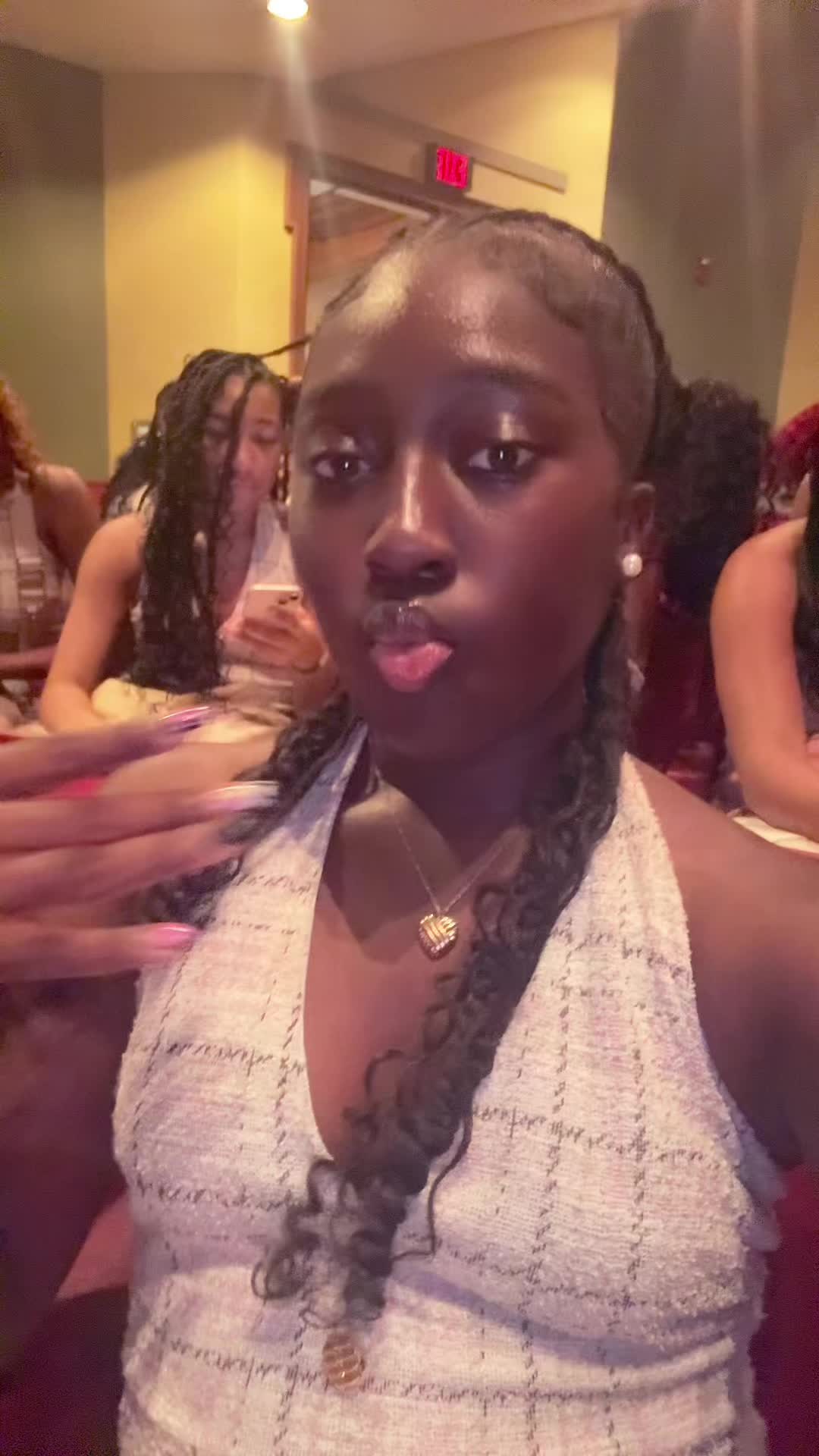 @️