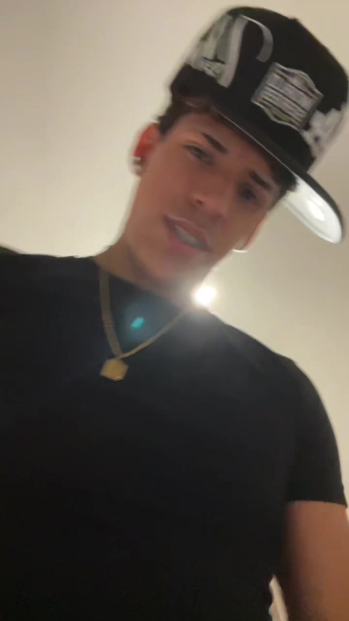 @Crh1_