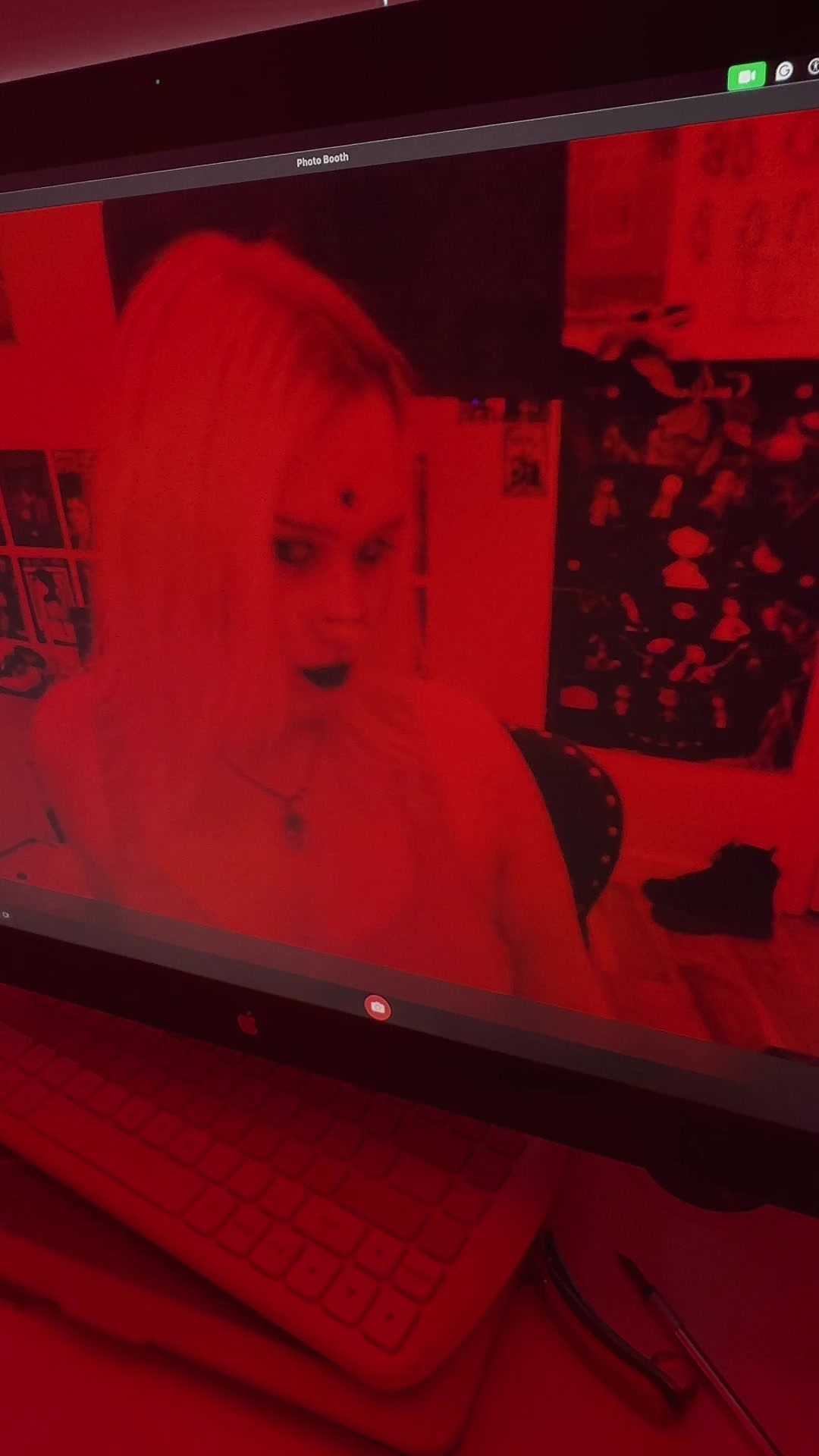 @cн&alpha;яℓєу🦇