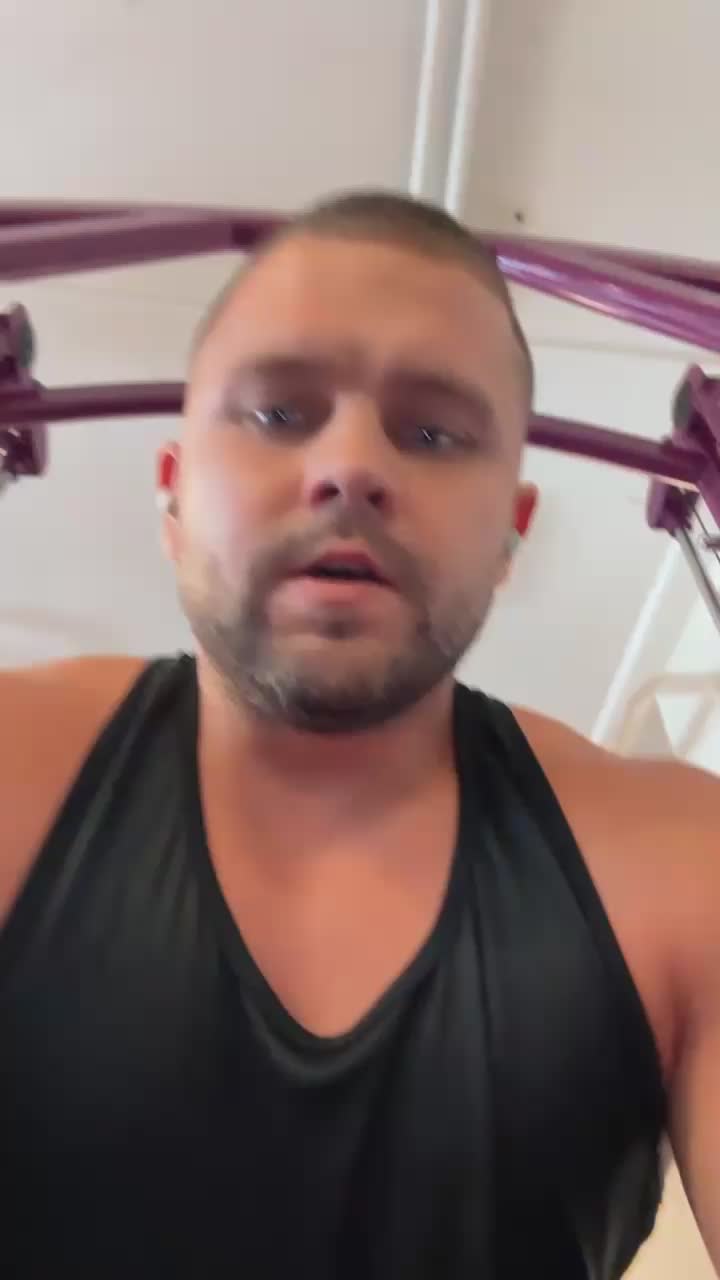 @ErikBuiltDifferent 💪