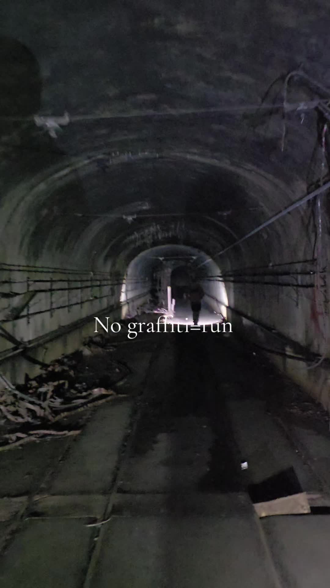 @𝔹𝕒𝕤𝕥𝕚_𝕦𝕣𝕓𝕖𝕩