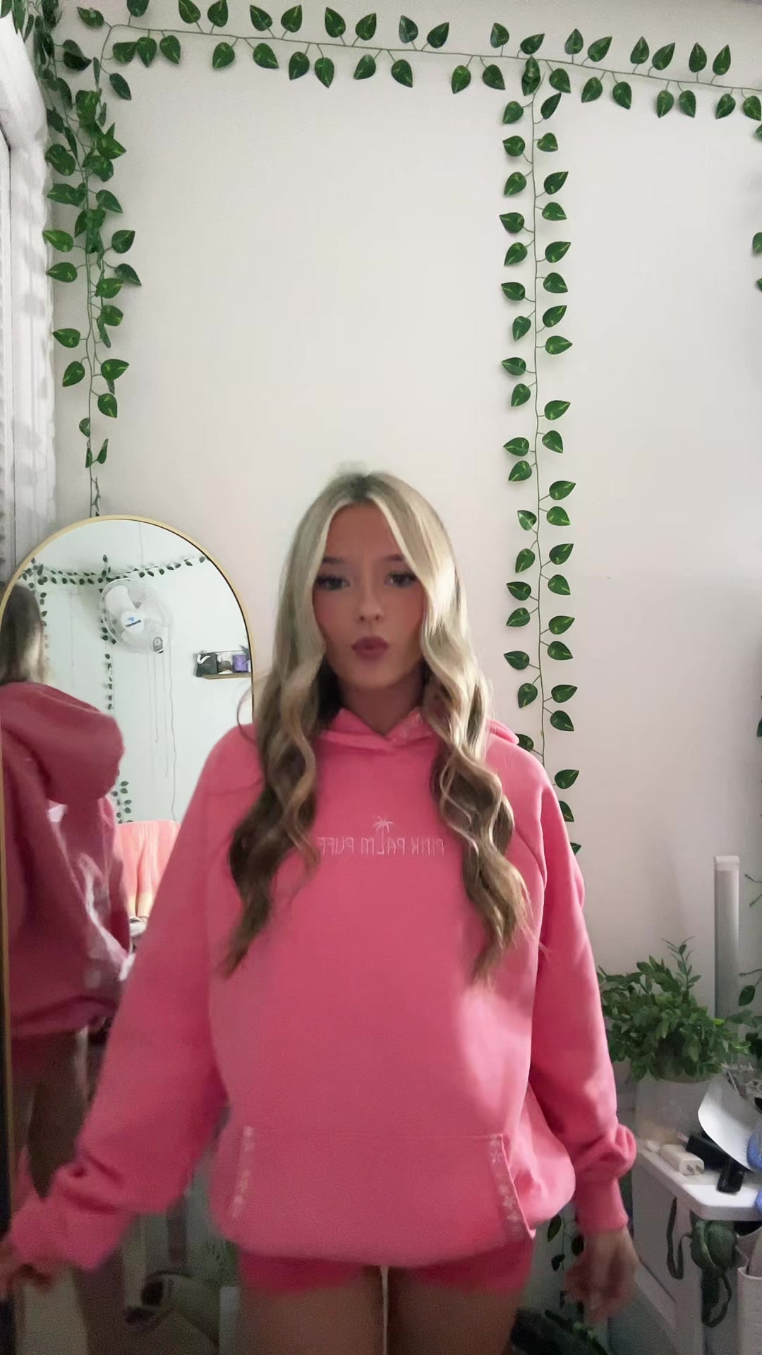 @kenlimariee