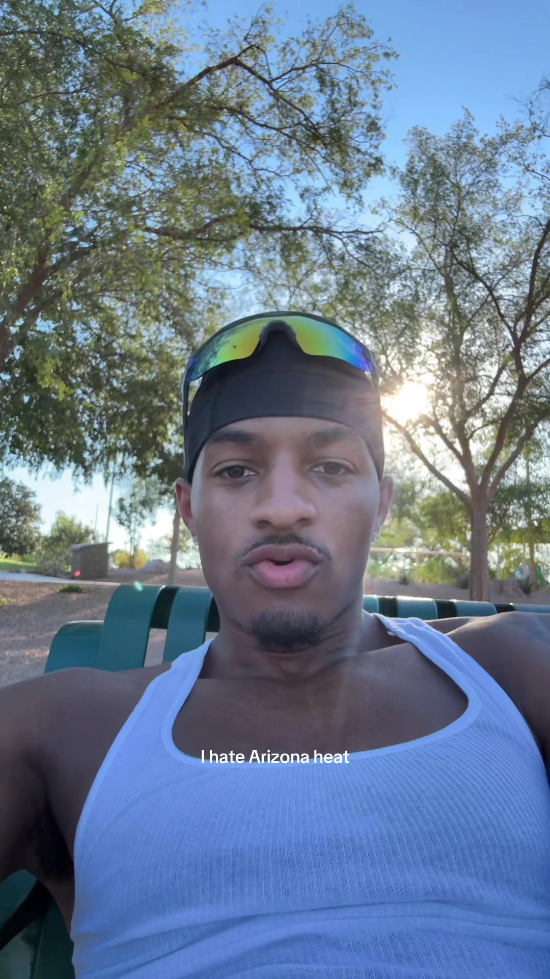 @Avii.