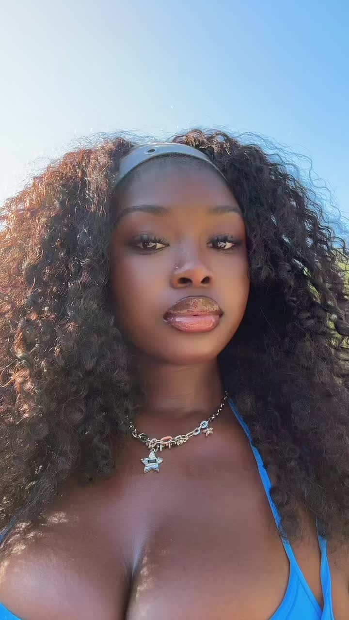 @bintanovaaa