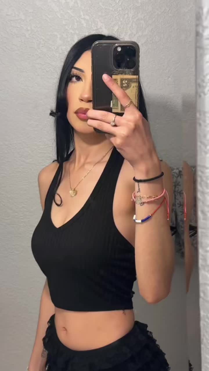 @emicarre21