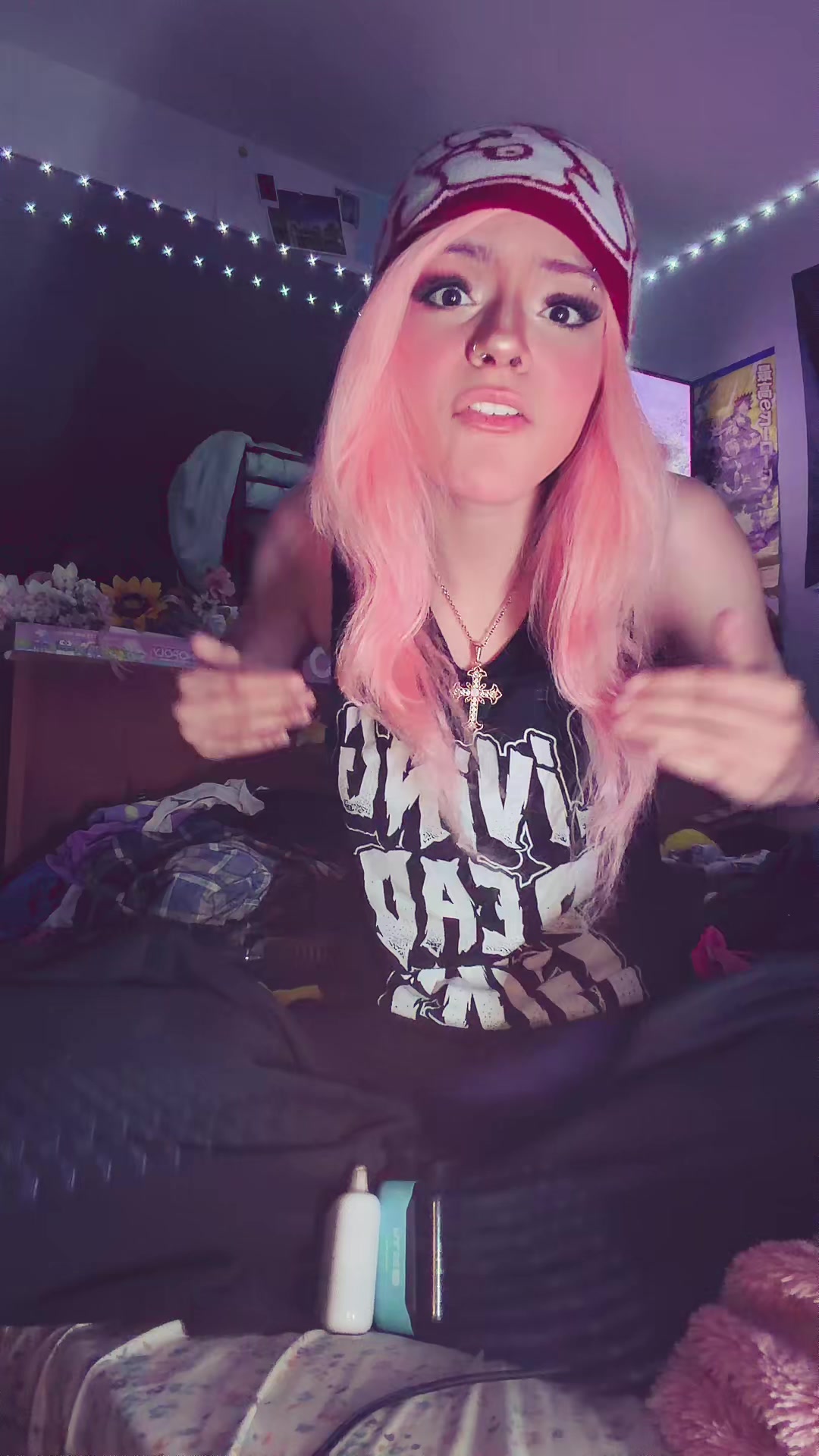 @🥳