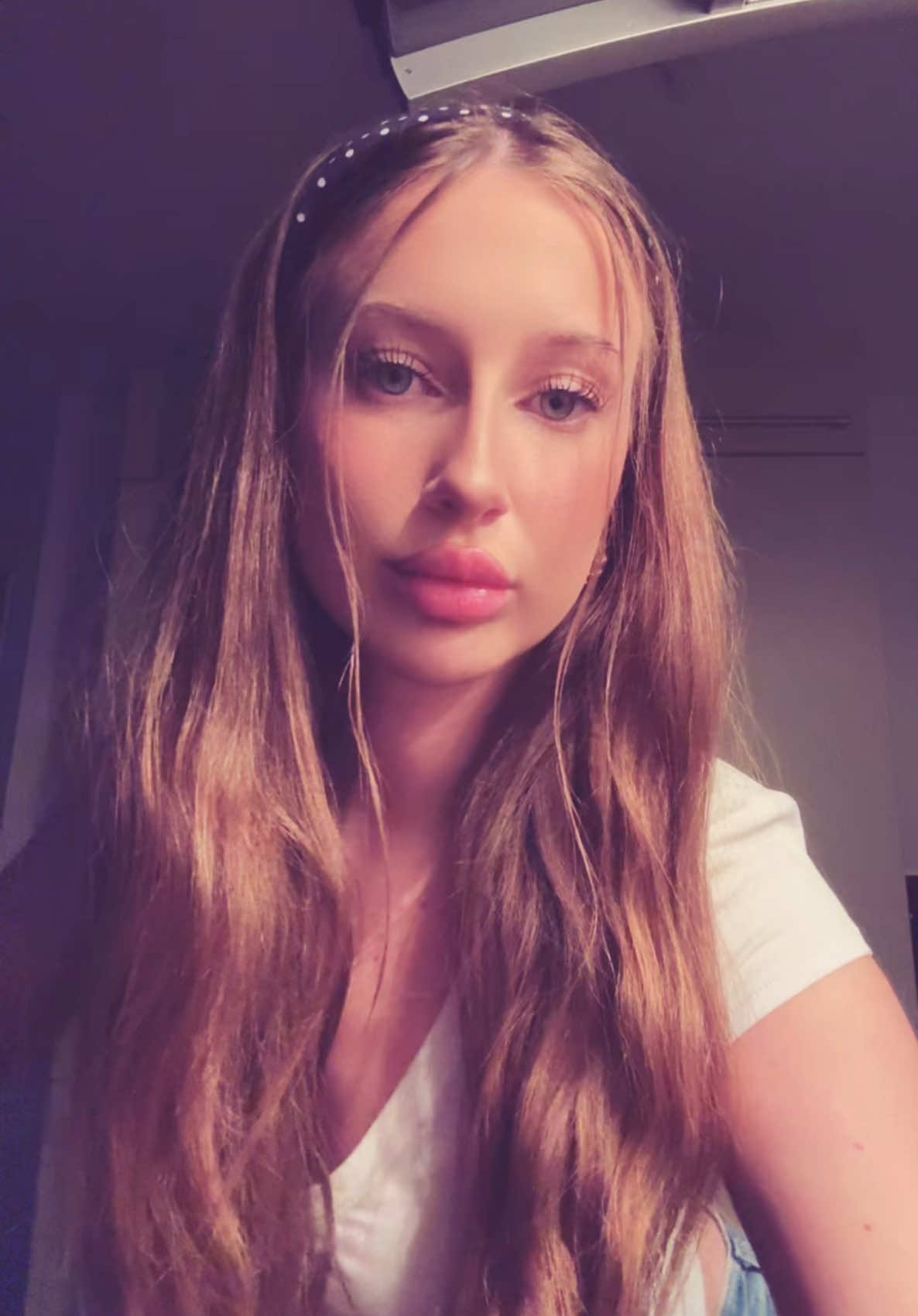 @Larissaxra