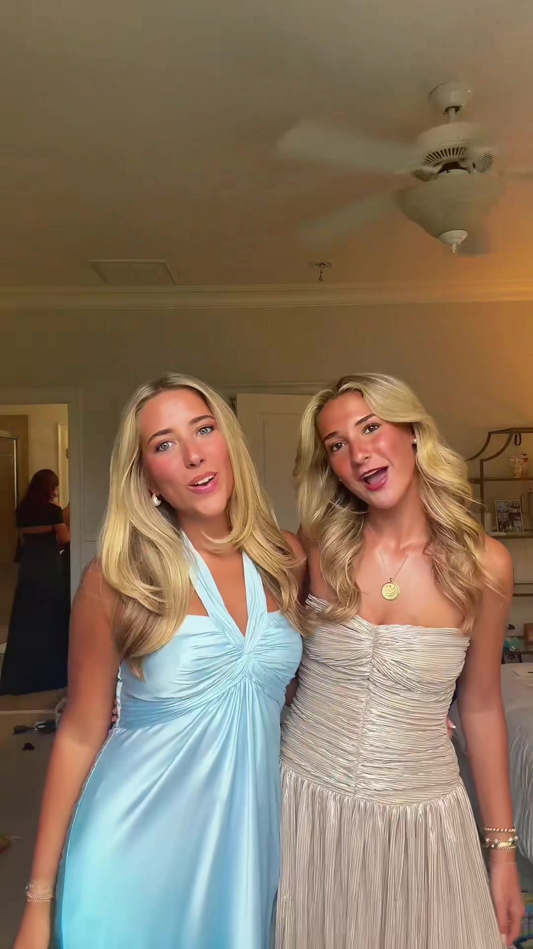 @mollycatherineb