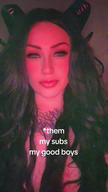 @LiliMayhem_dotcom