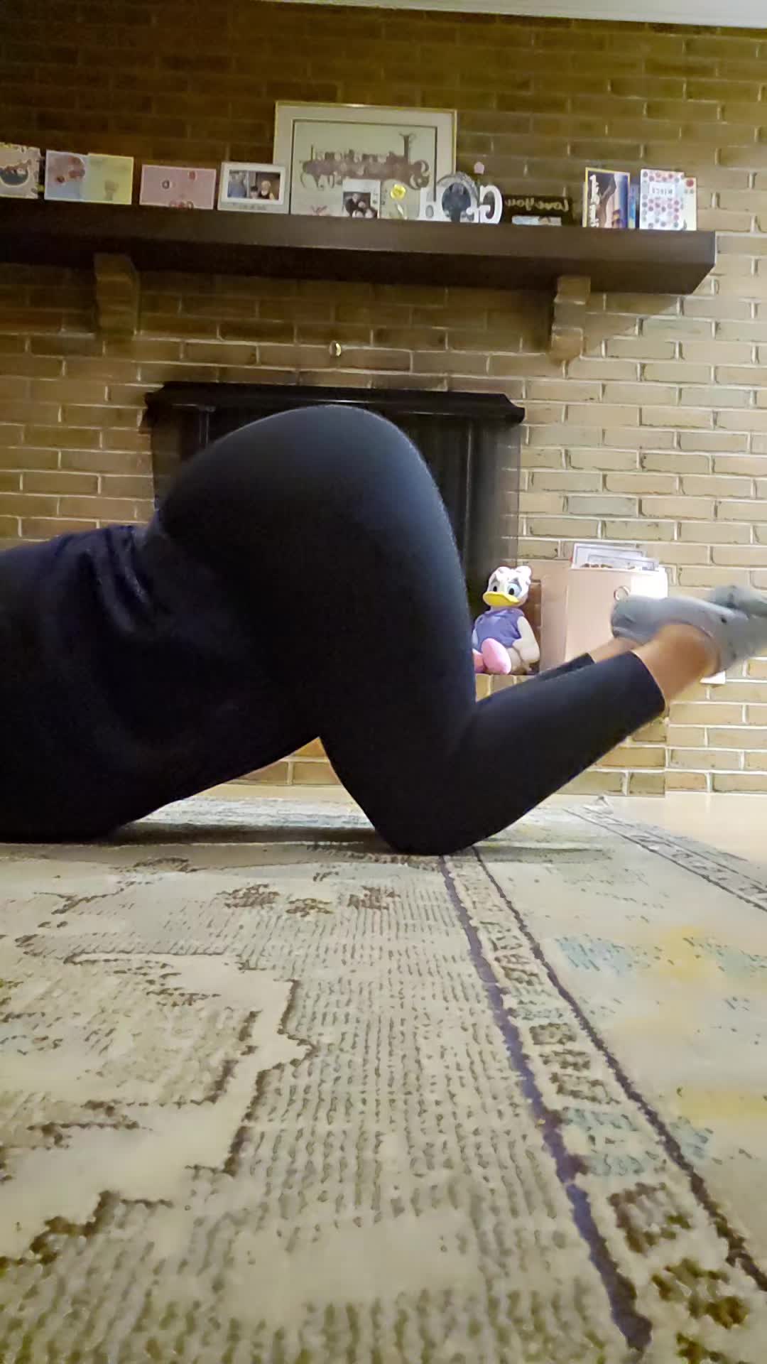 @Goddess Foxy Roxy