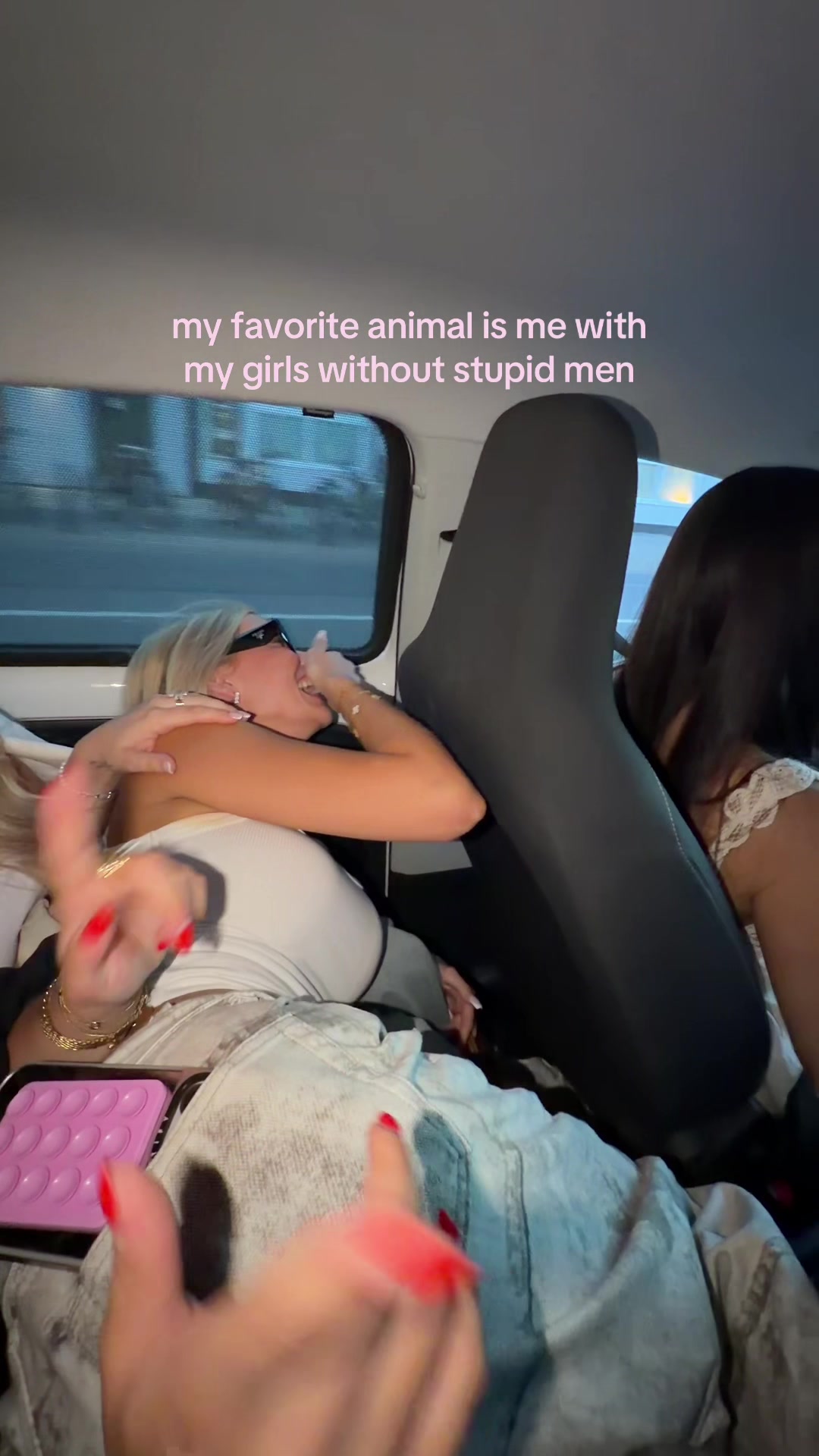 @🧜🏼♀️