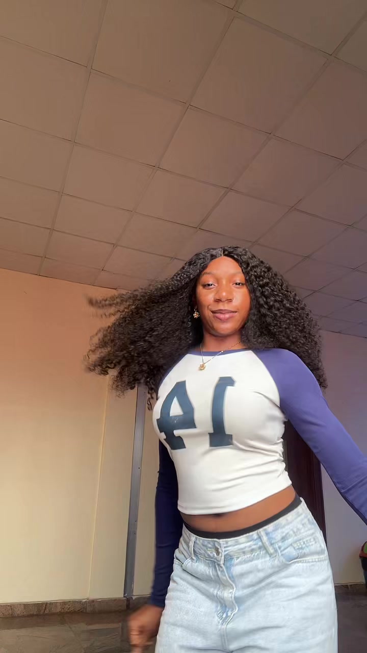 @sarahefere_