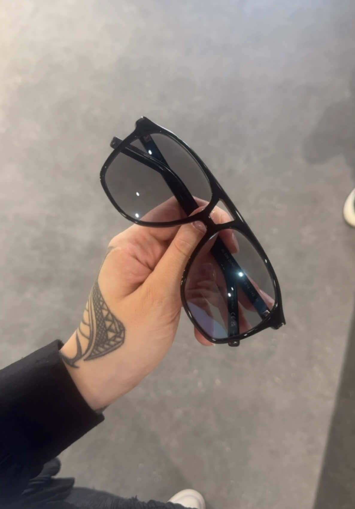 @Optika Mirković😎🤓🇲🇪