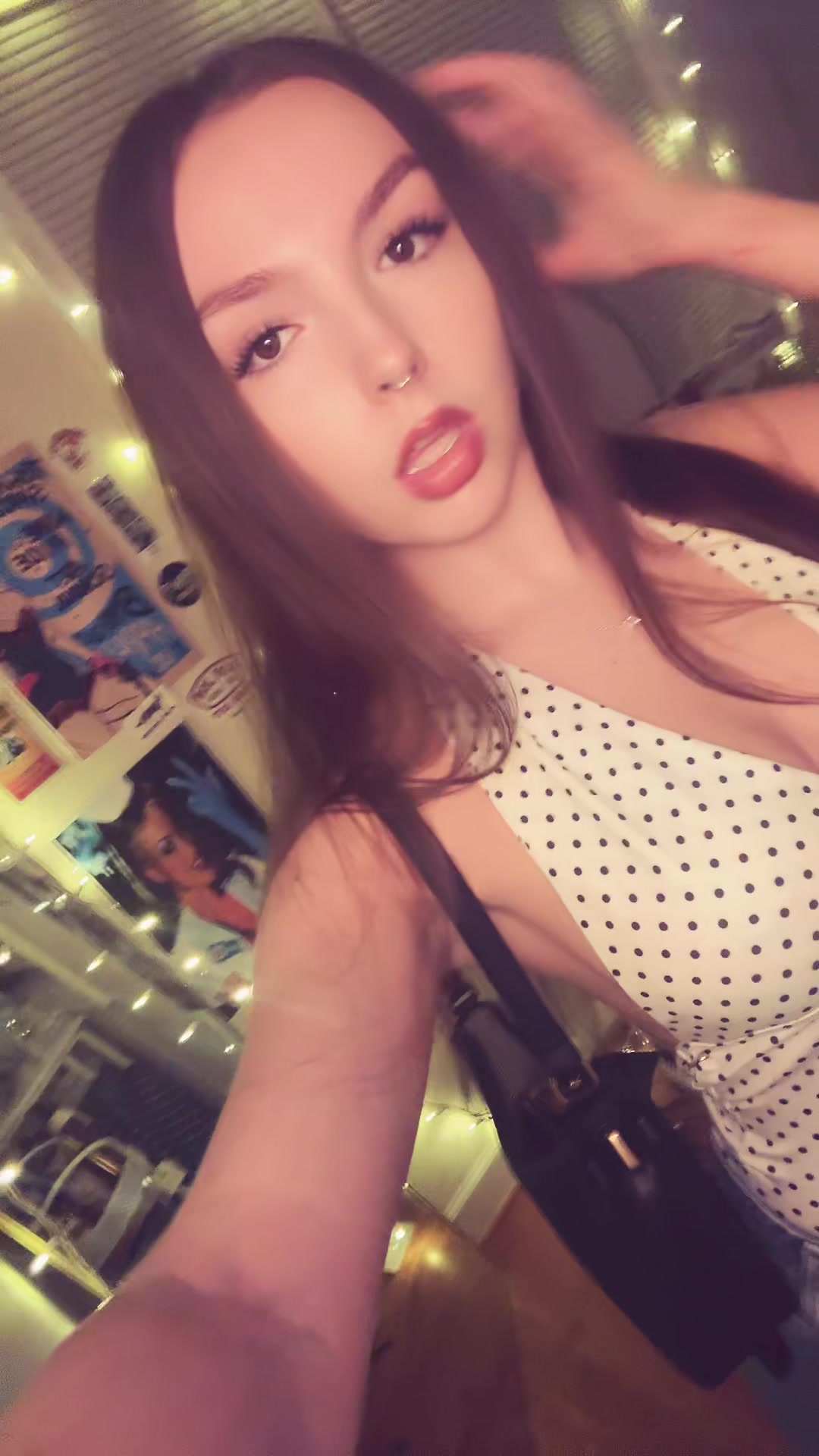 @Ella