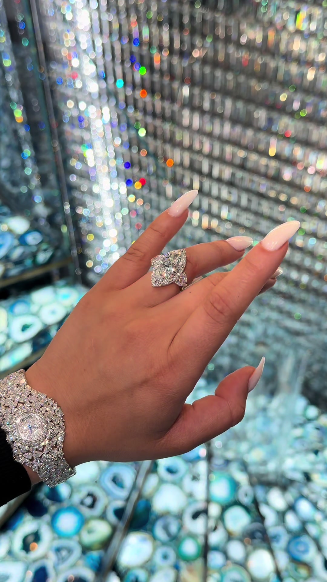 @Victoria Pristine💎