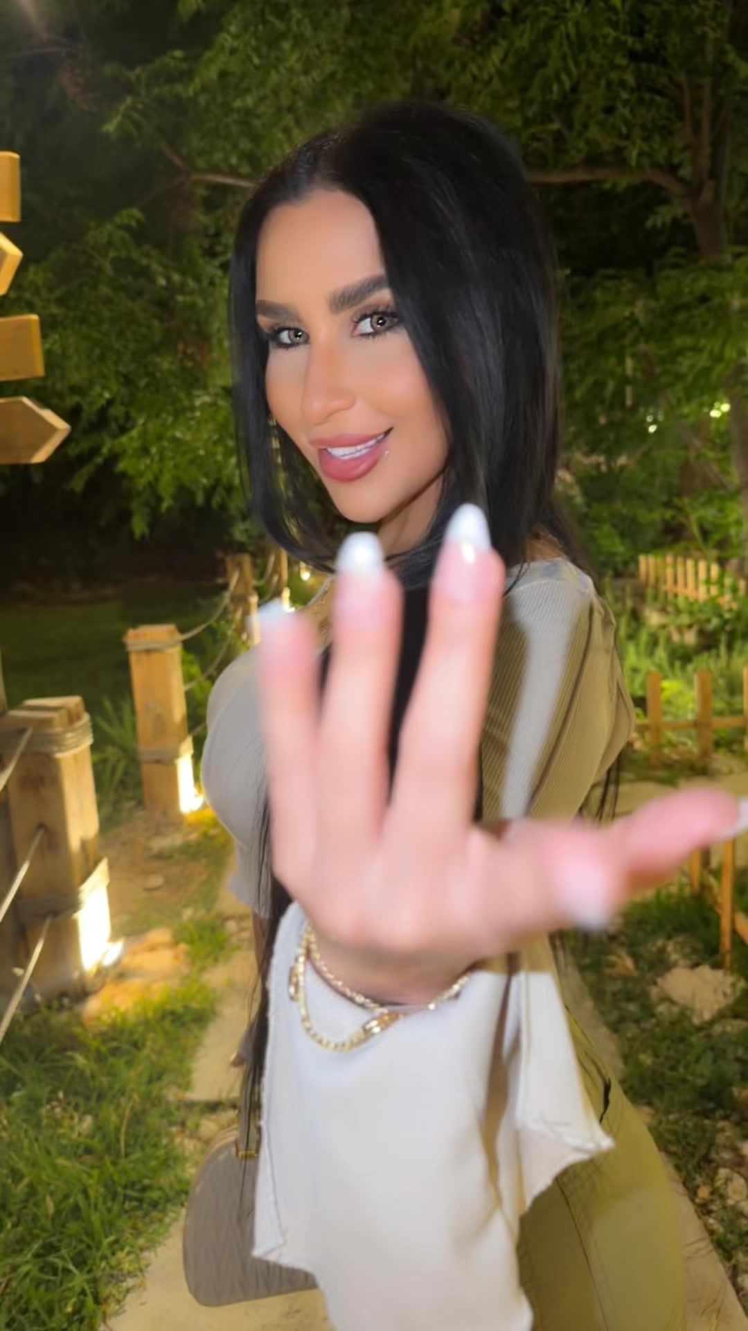 @Lana Zh
