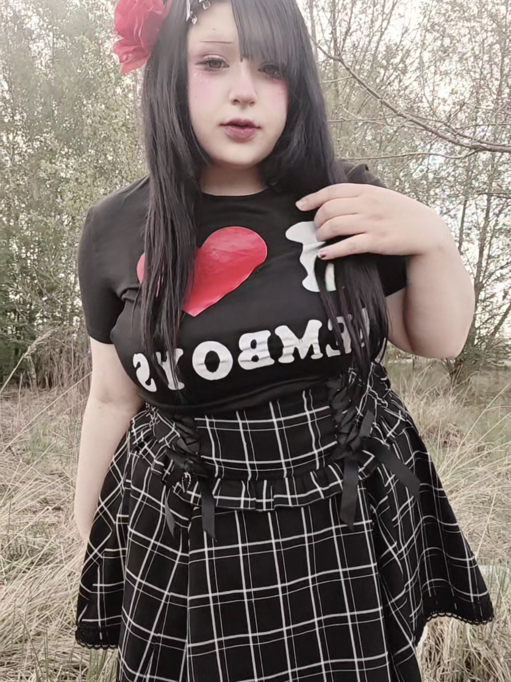 @aya*゚⚞•⚟