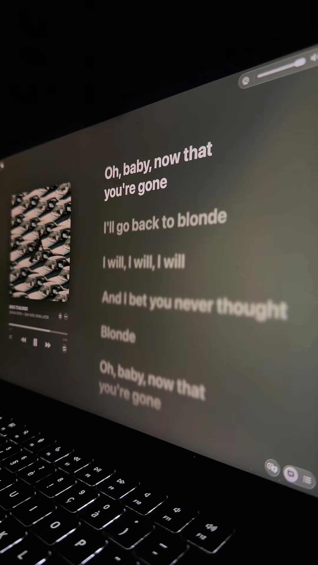 @🎧