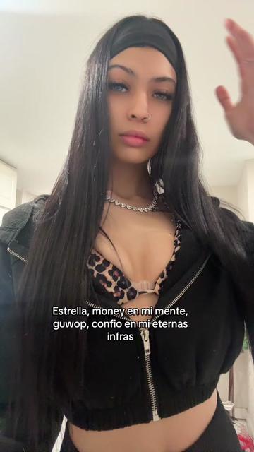 @AshlyyDoll