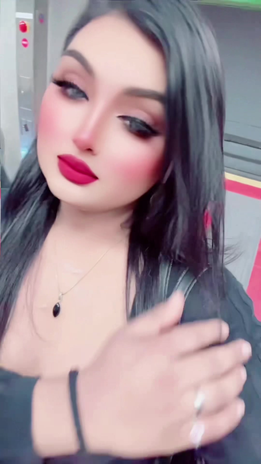 @Zara Malik🦋