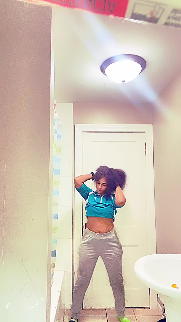 @BlackQueenNaj💓