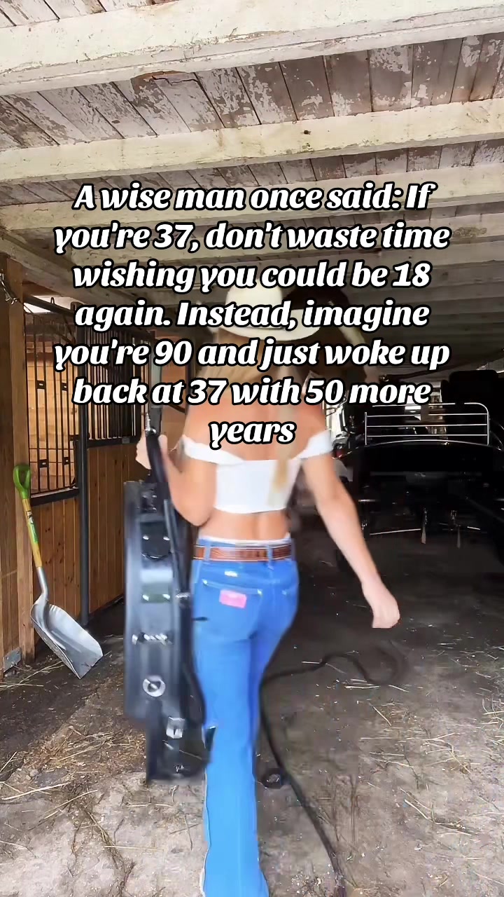 @itsamandalee
