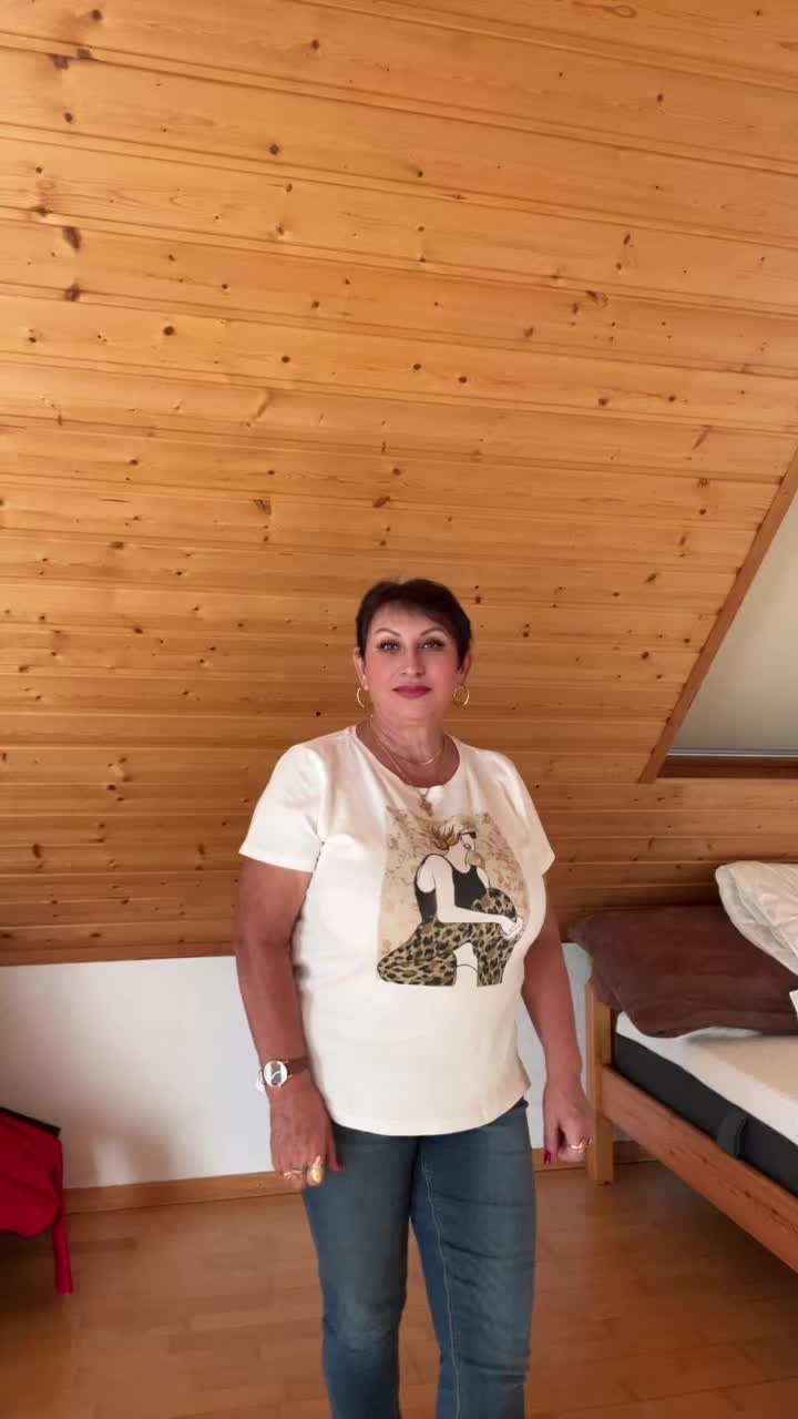 @Laraaa