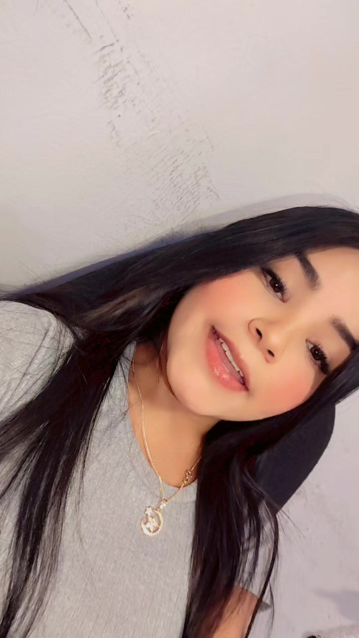 @Génesis Alexandra🩷✨️