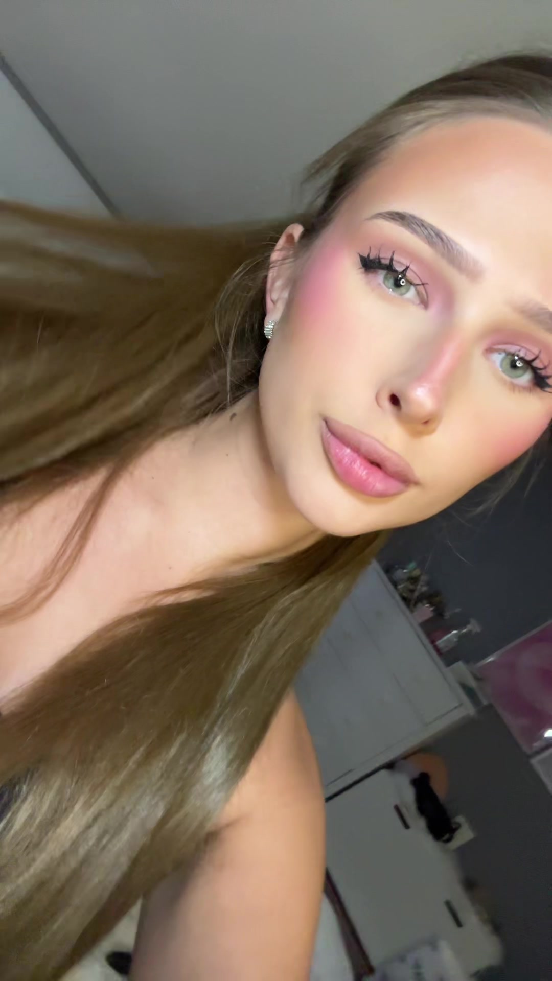 @lauraxoxo
