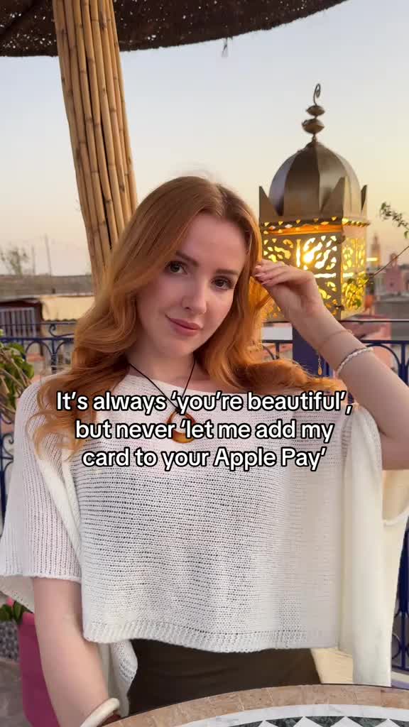 @Scarlett jones