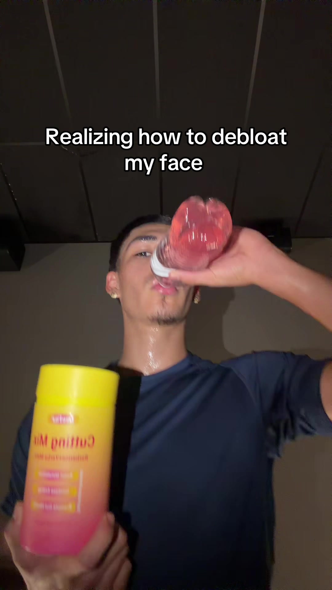 @…