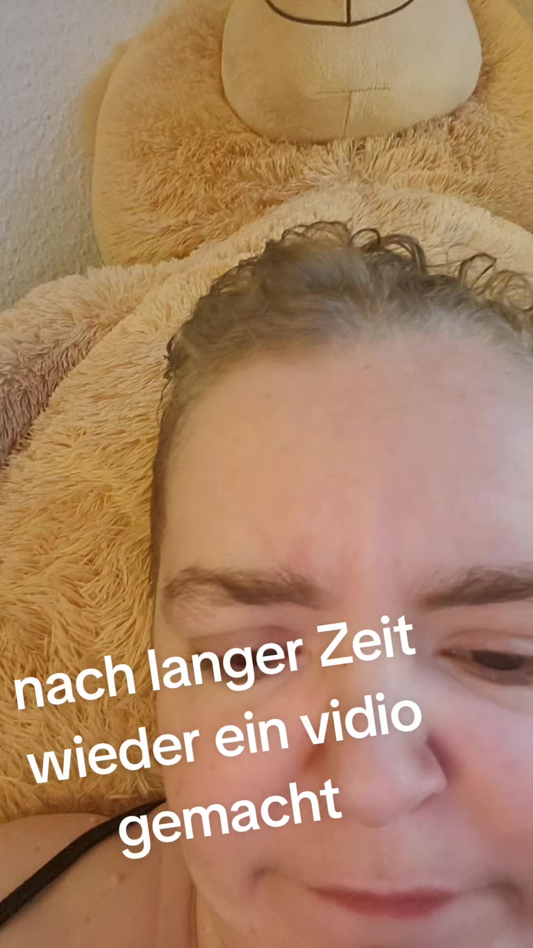 @Frau von sprechende Tomate