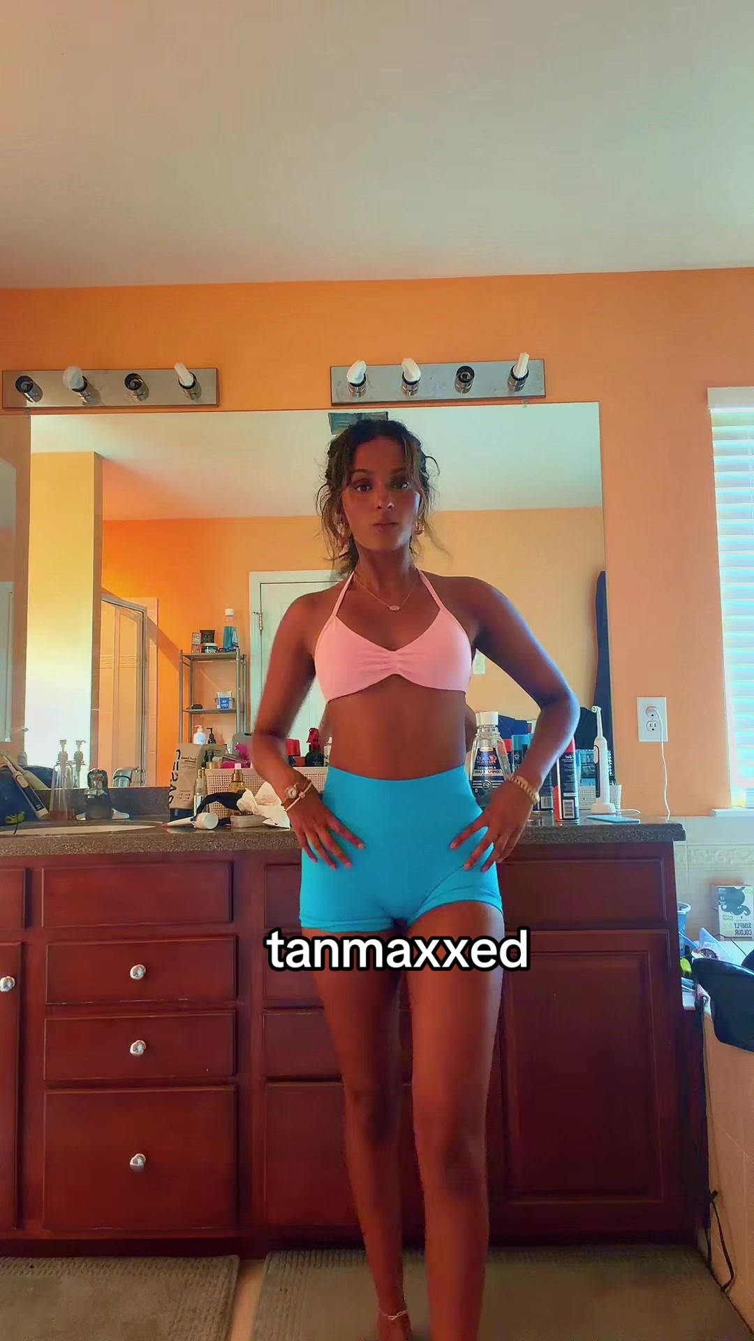 @suhanya