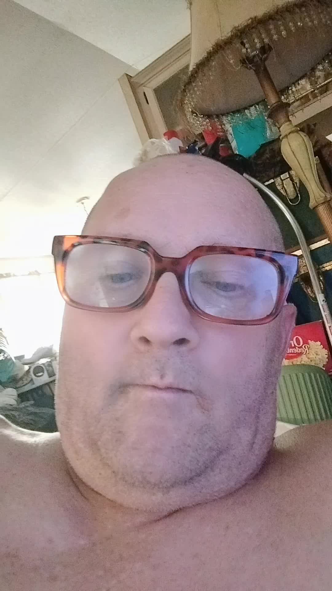 @Robert spakes bigsexy60