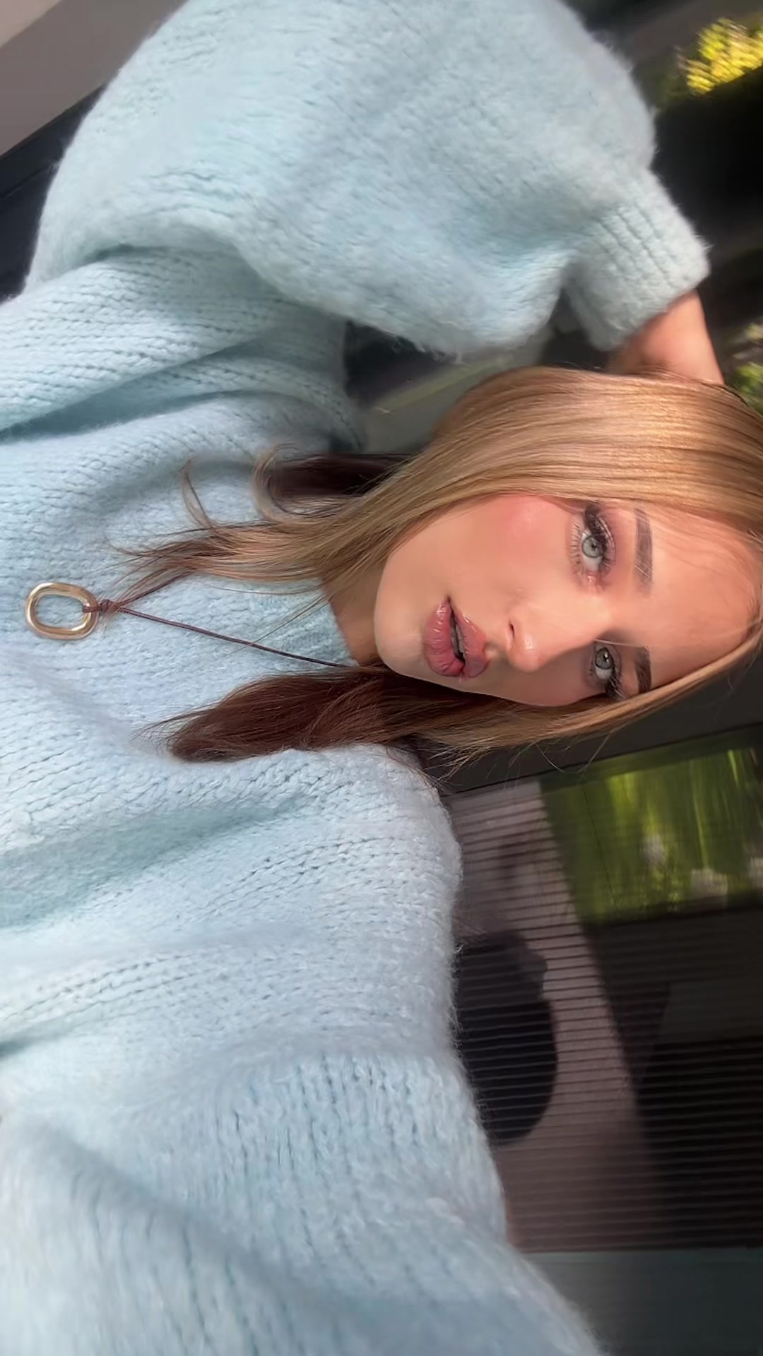 @Nina$