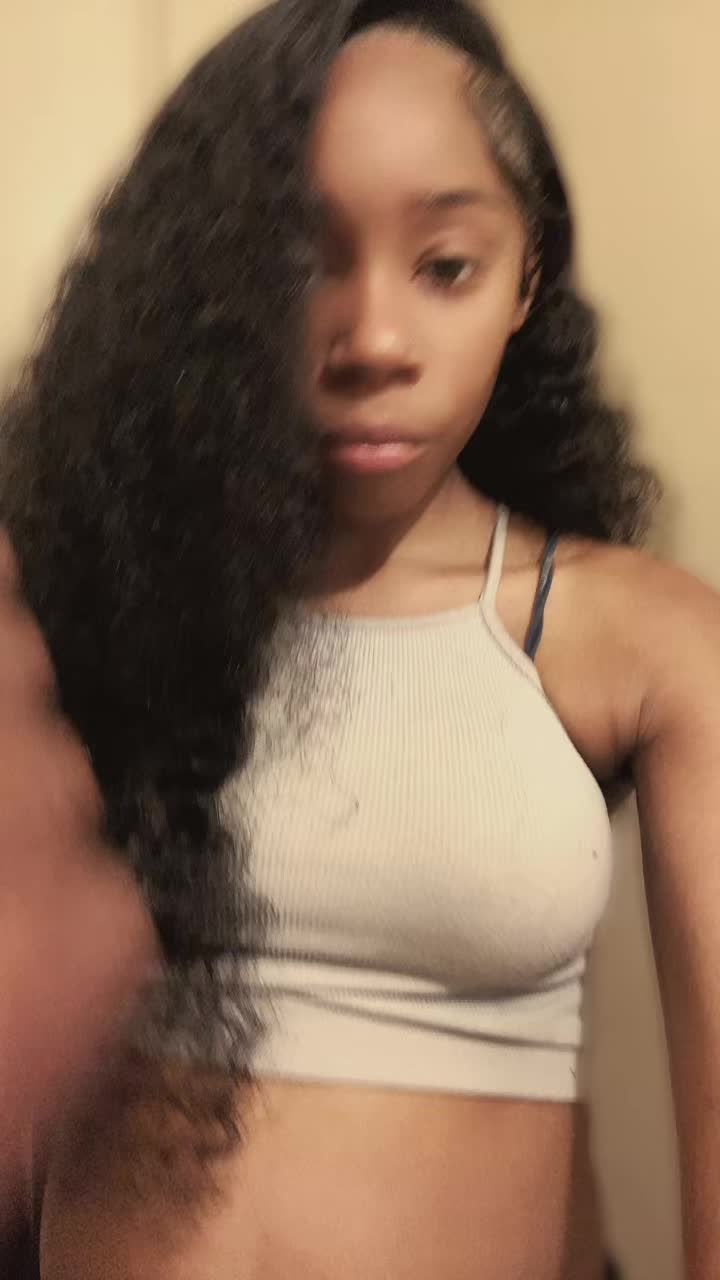 @Nena 🎀.
