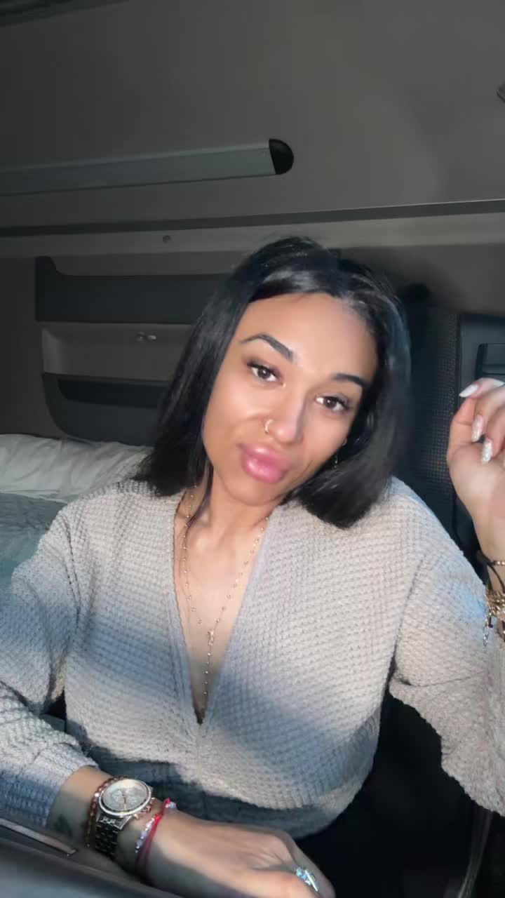 @Ayla_Christine