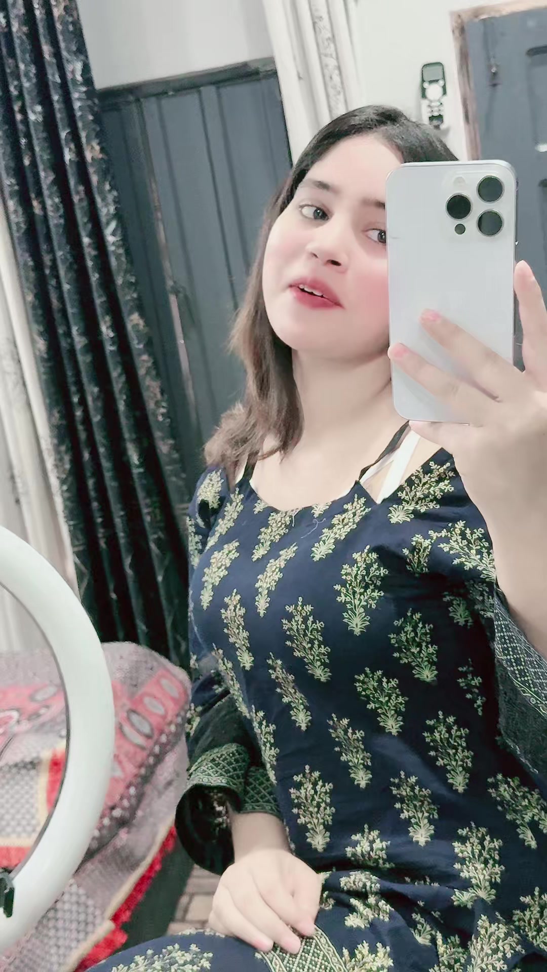 @꧁❤Afshan❤꧂