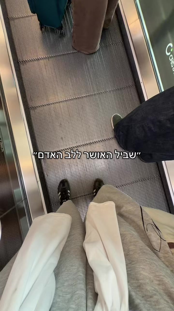 @Ey1.a