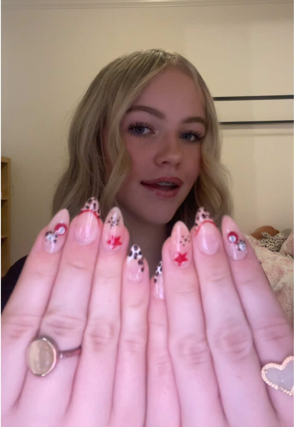 @avaspamzz