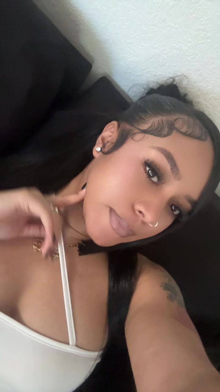 @Lia B💋