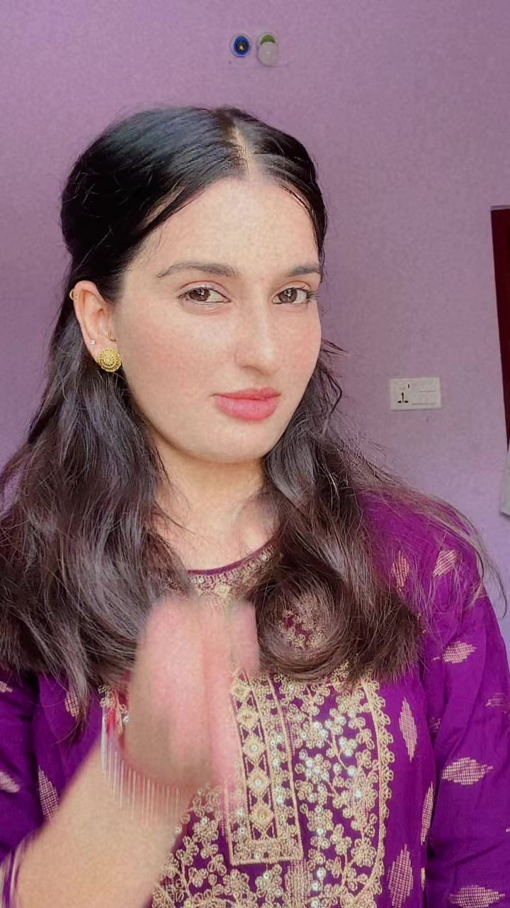 @Ambika🧿