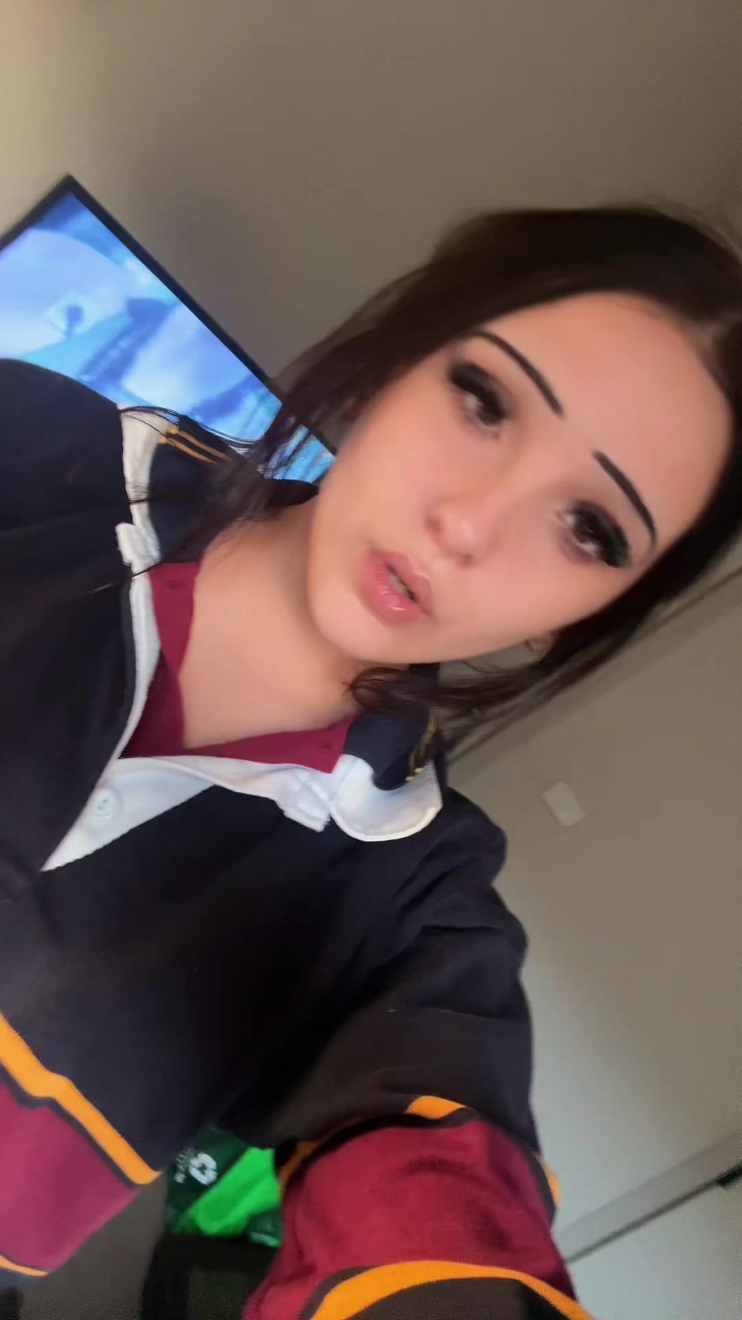 @𝒜𝓋𝒶𝒷𝓊𝓂💸🤍