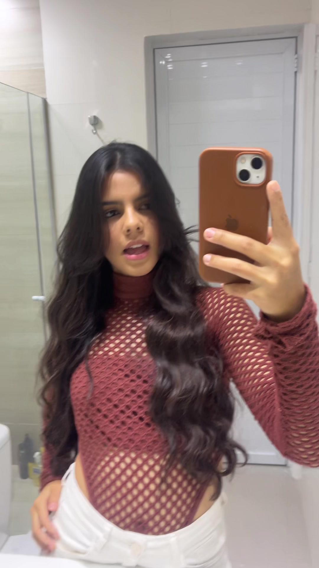 @izabellasaraa