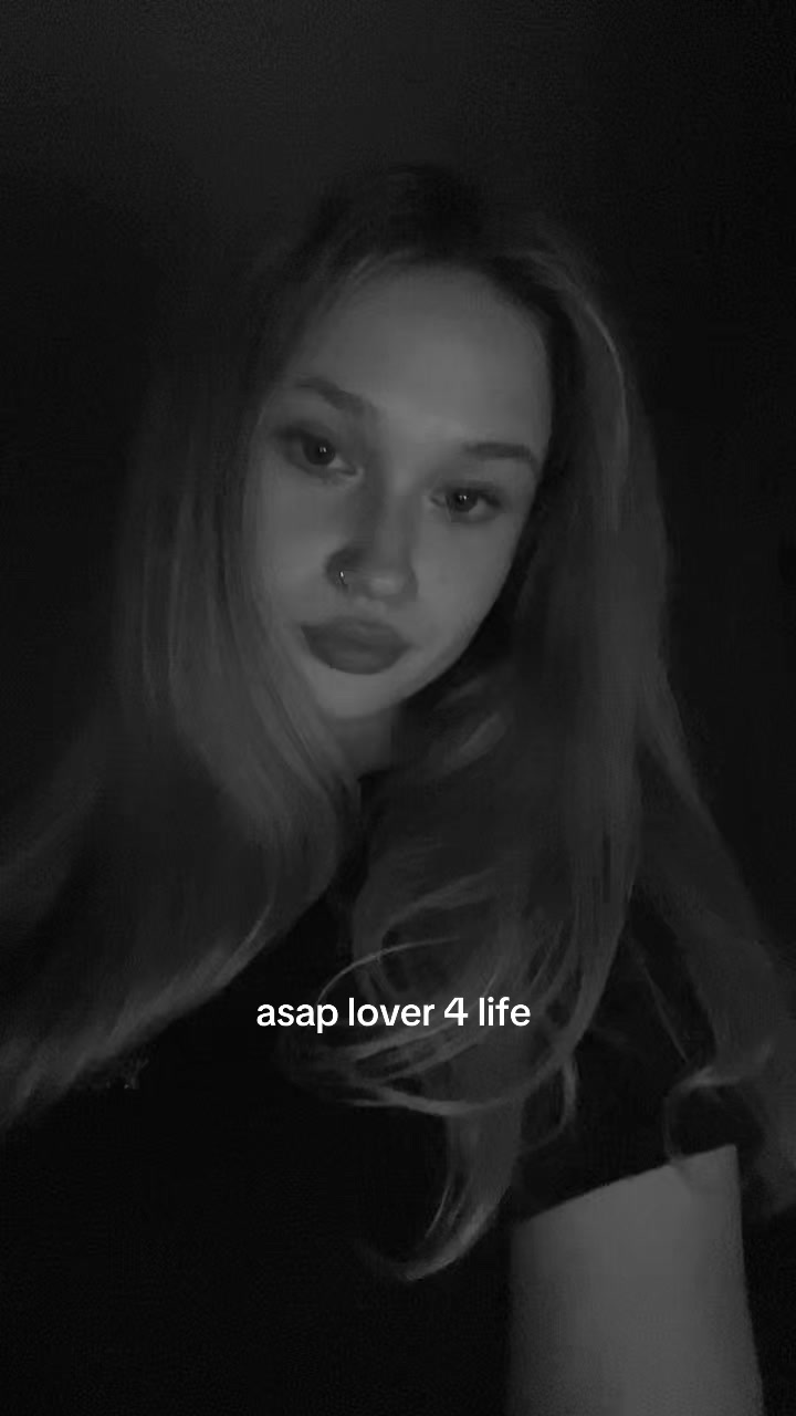 @Anna🦦