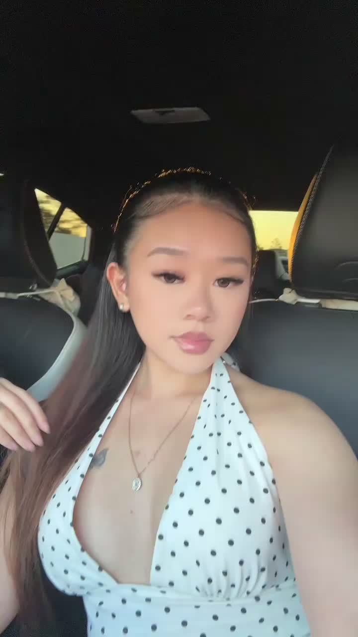 @jennyyly