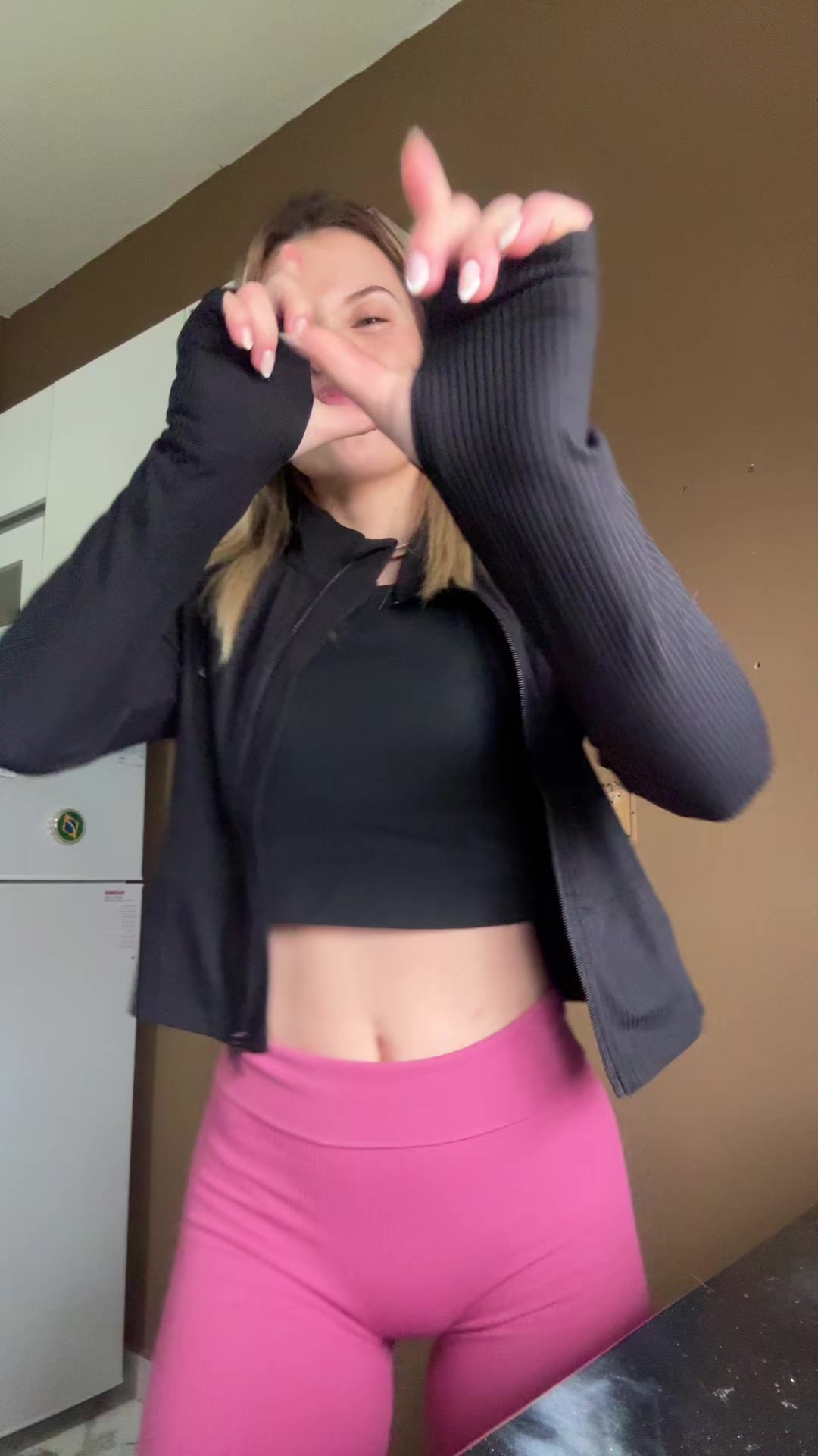@TATI🔮