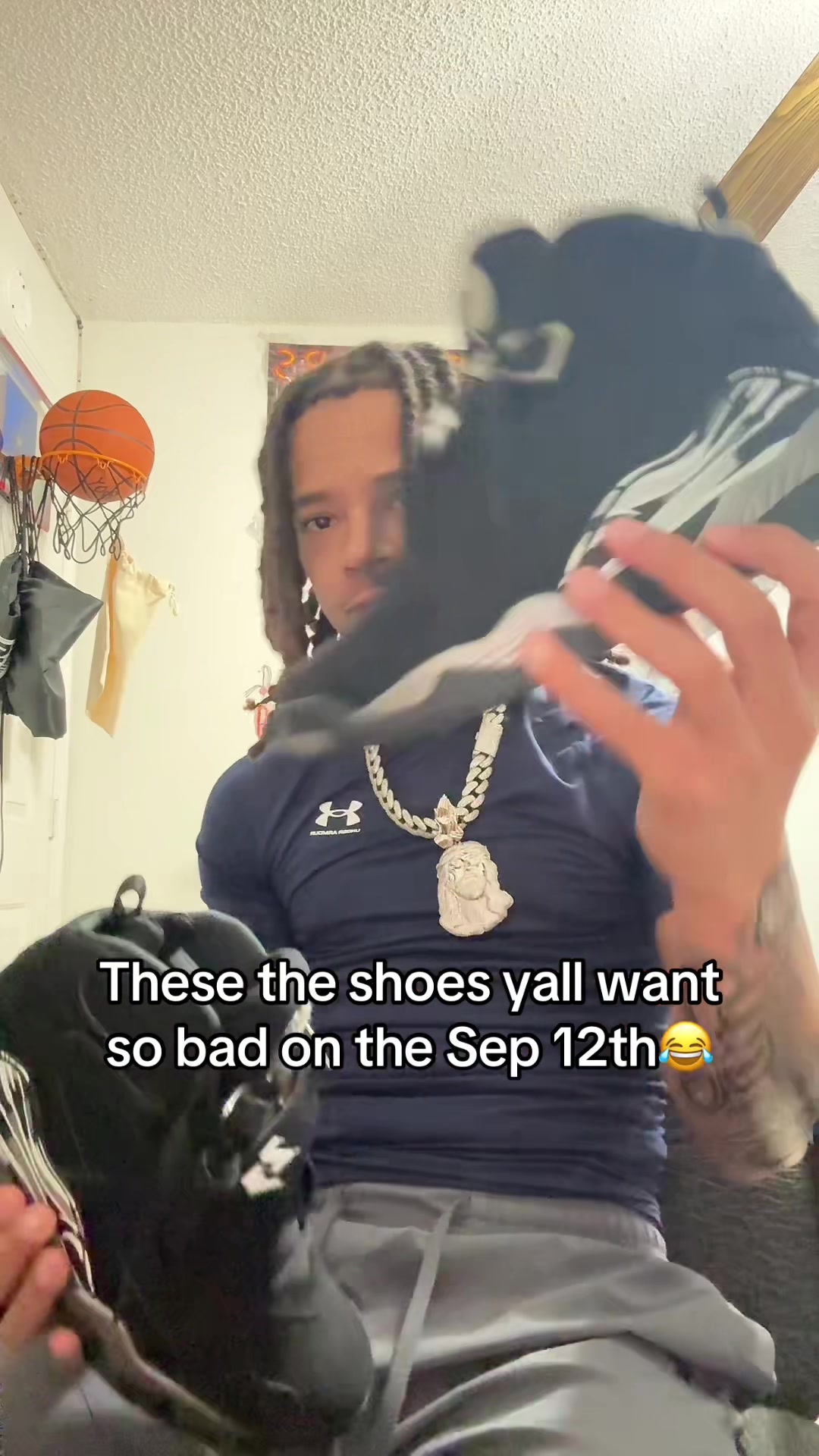 @1700jlew