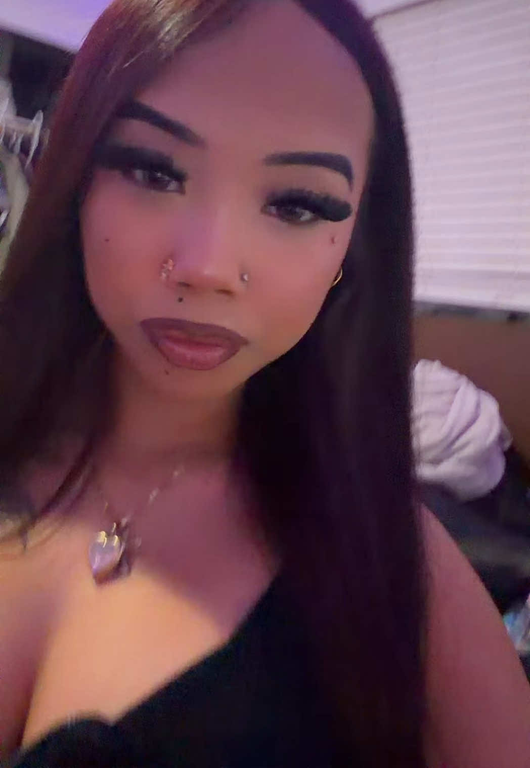 @aj 🧎🏻&zwj;♀️