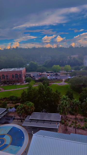 @Kiara🍒